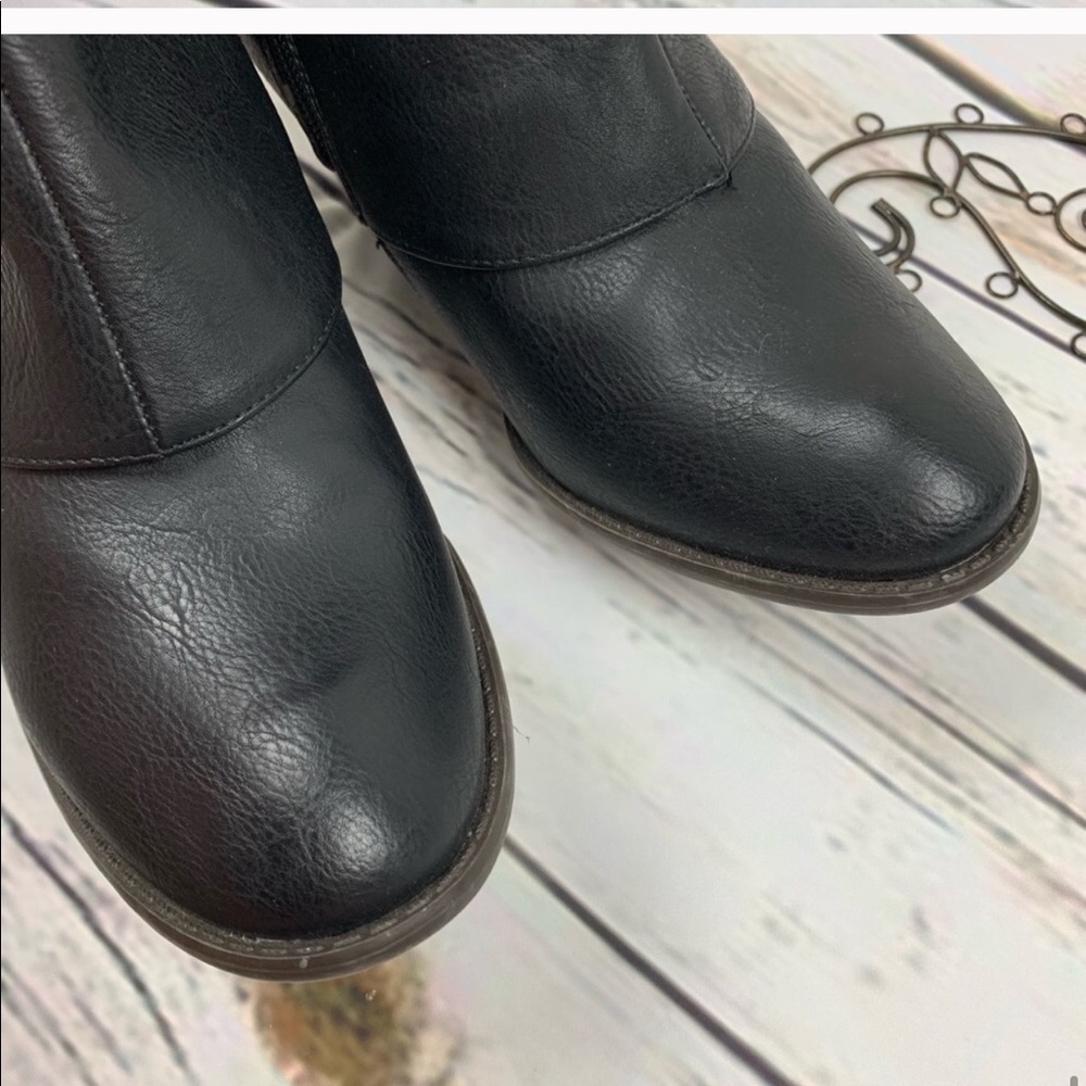 Fergalicious black boots - Picture 3 of 3
